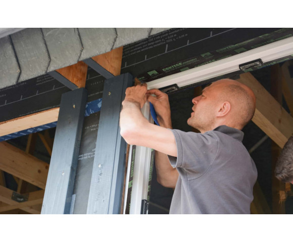 Универсальная клейкая лента Contega Solido IQ-D