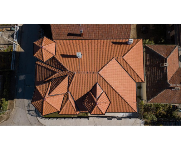 Керамическая черепица Mladost Континентал ЛЮКС Красный