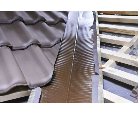 Поролоновая полоса (треугольная)