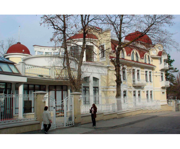 Мягкая кровля Тегола Нордлэнд Антик Красный с отливом